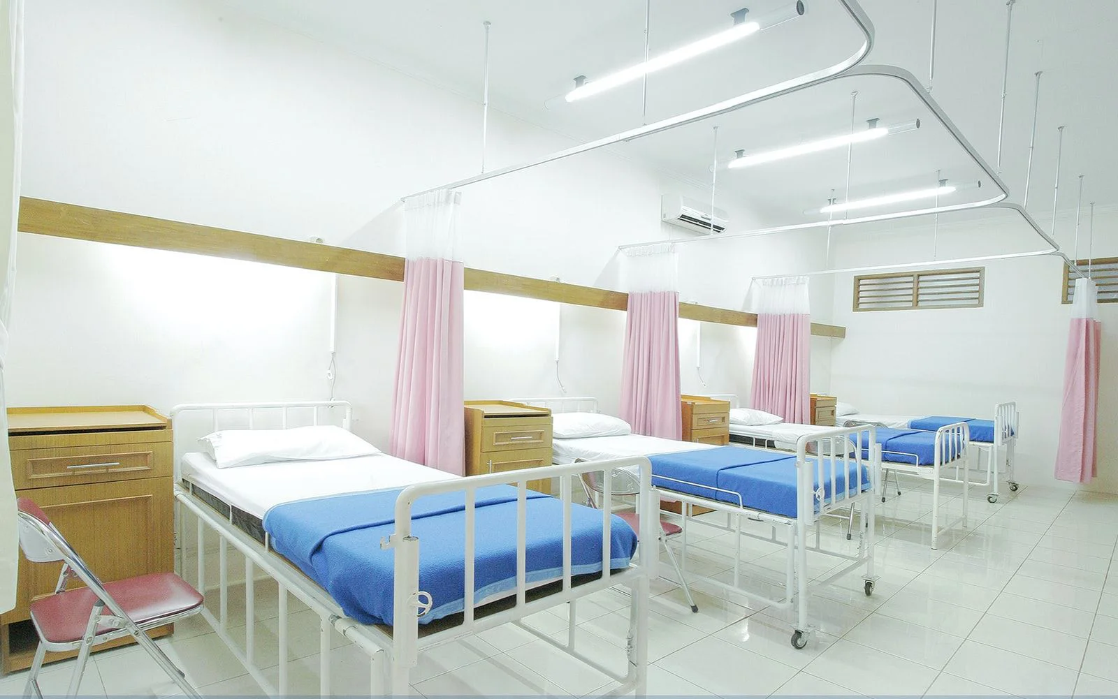 COVID Surges Put Hospitals Under Pressure, Spike Medical Malpractice